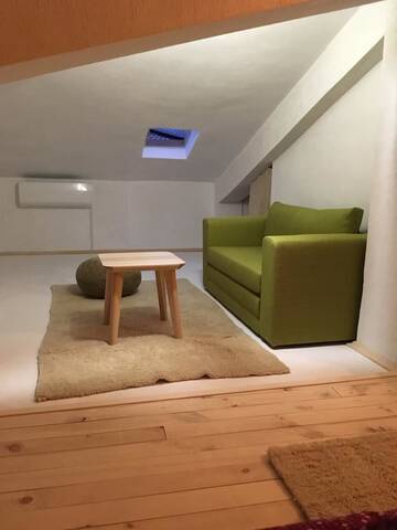Фото номера Роскошный трехместный номер Гостевой дом White Guest House 2 г. Карлово 6