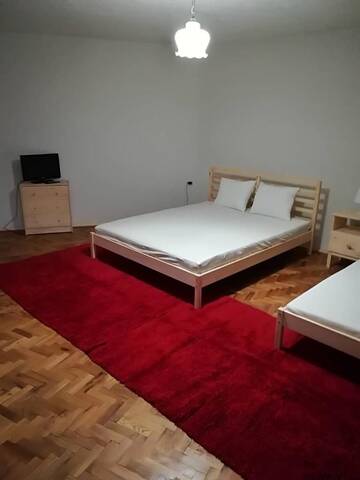 Фото номера Роскошный трехместный номер Гостевой дом White Guest House 2 г. Карлово 8