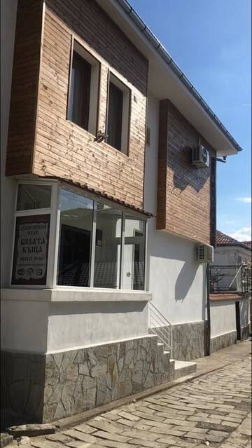 Фотографии Гостевой дом White Guest House 2 г. Карлово (Болгария) №2 Фото Гостевой дом White Guest House 2 г. Карлово 2