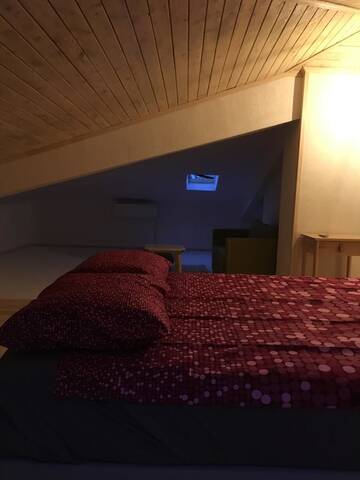 Фото номера Роскошный трехместный номер Гостевой дом White Guest House 2 г. Карлово 5