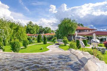 Фотографии Отель Yaev Hotel г. Карлово (Болгария) №1 Фото Отель Yaev Hotel г. Карлово 1