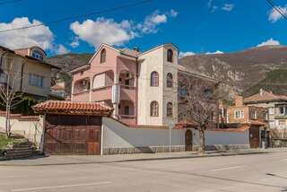 Фото Гостевой дом Family Hotel El Paraiso г. Карлово